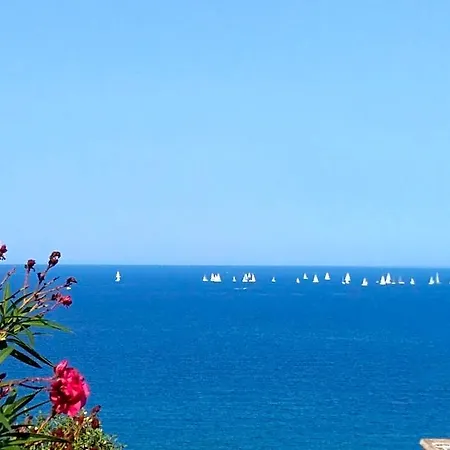 Hotell Mareviglioso Marevellous Sea Front